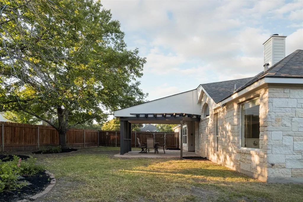 209 Jockey Bluff Cove Austin TX 78748