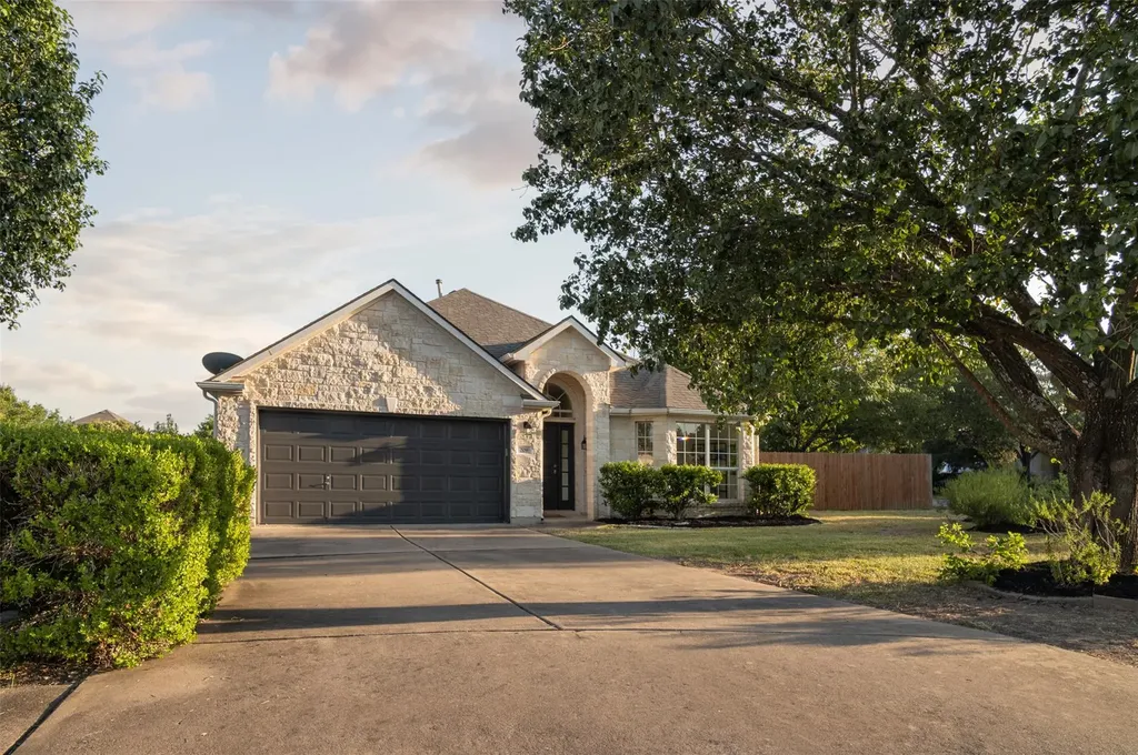 209 Jockey Bluff Cove Austin TX 78748