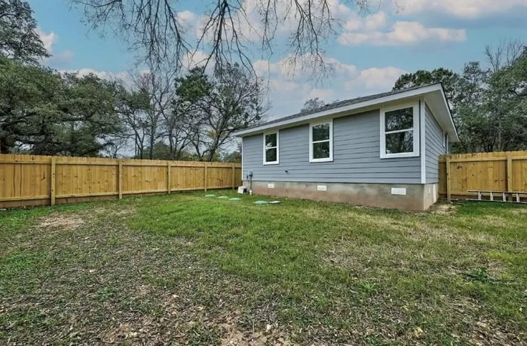 11403 Leander Street Jonestown TX 78645