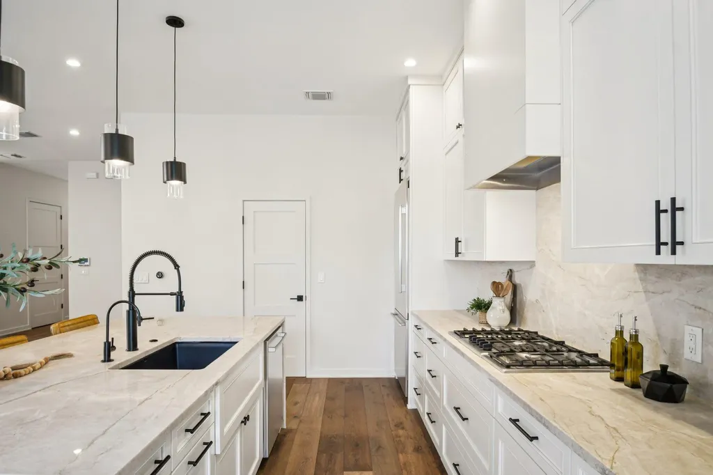 2518 Watkins Way Austin TX 78746