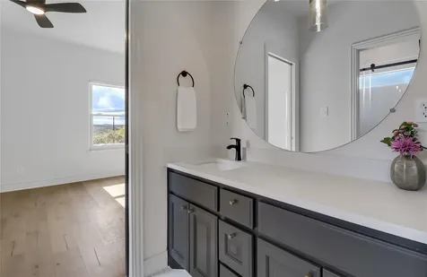 1100 Norwood Road Dripping Springs TX 78620