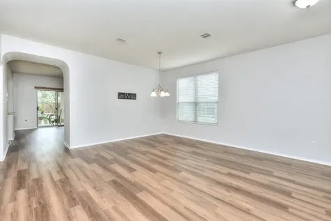 4913 Woodstock Drive Georgetown TX 78633