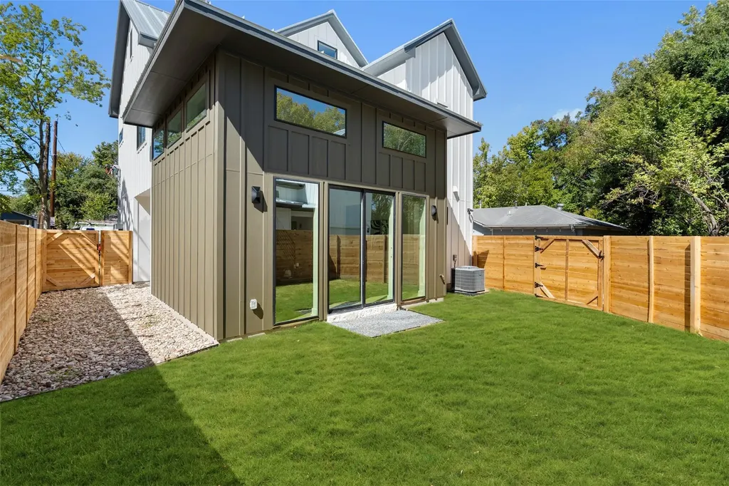 2711 Stacy Lane Austin TX 78704
