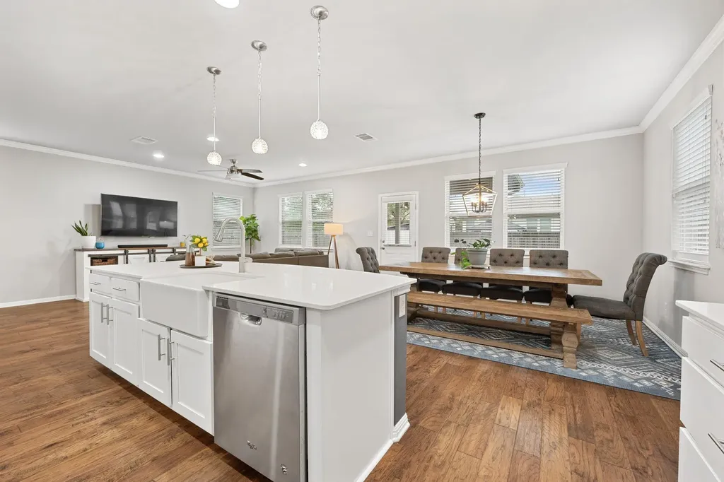 227 Callahan Lane Leander TX 78641