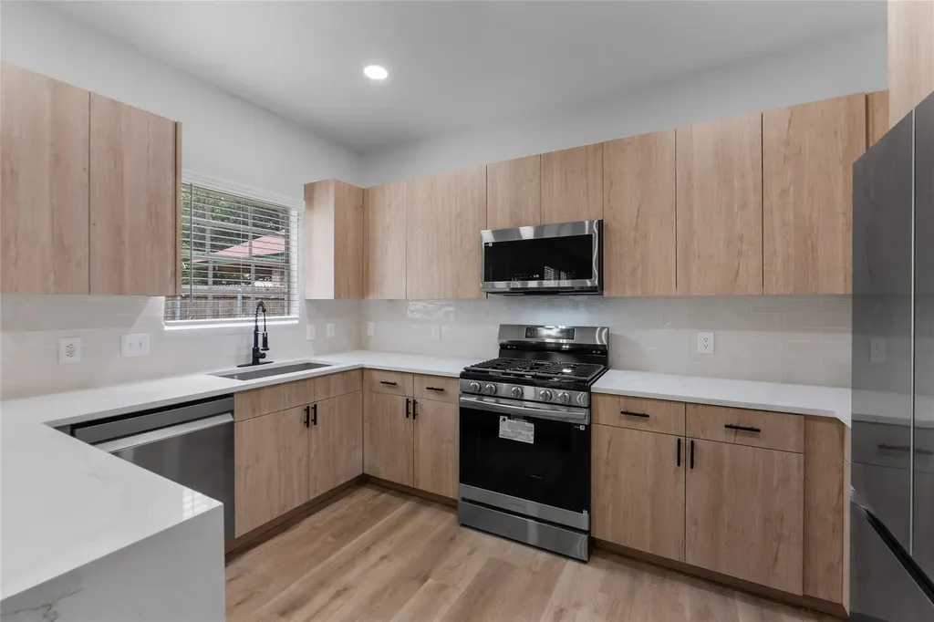 3709 Bratton Heights Drive Austin TX 78728