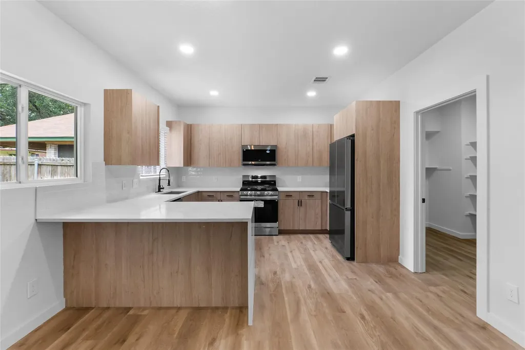 3709 Bratton Heights Drive Austin TX 78728