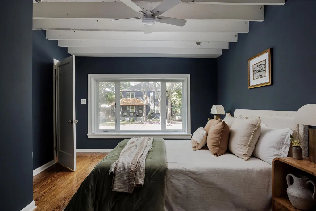 2104 De Verne Street Austin TX 78704