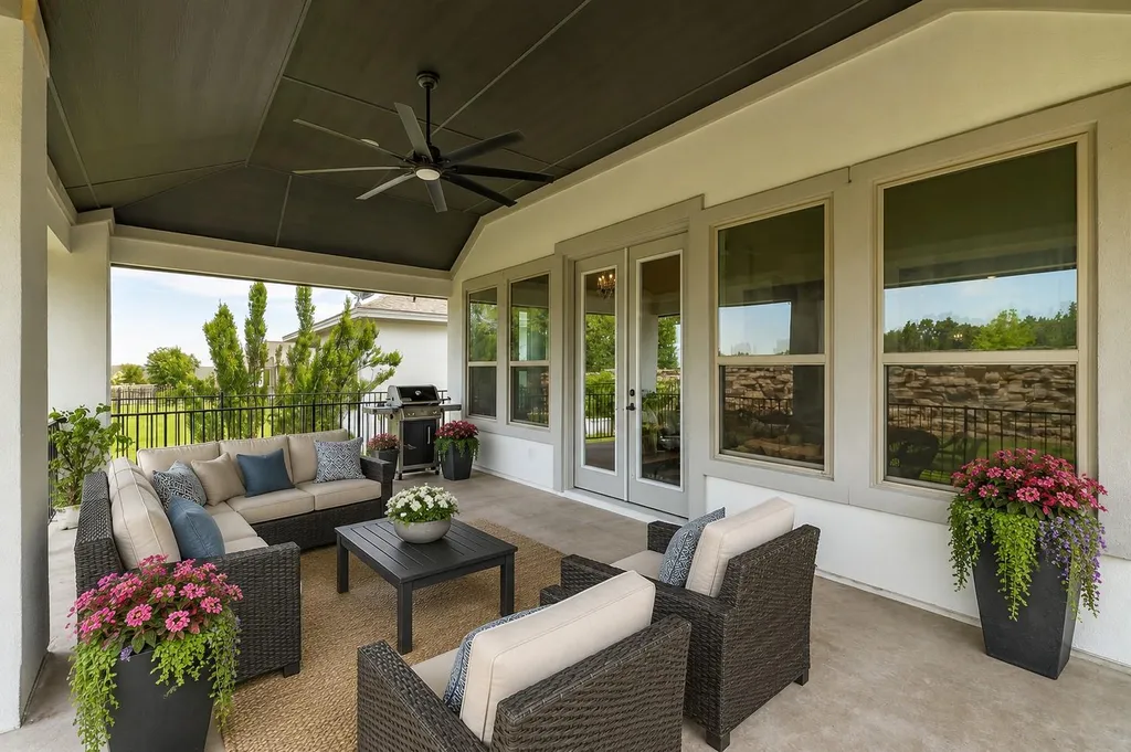1820 Ficuzza Way Leander TX 78641