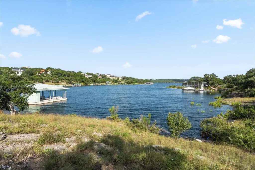 301 Angel Song Cove Spicewood TX 78669