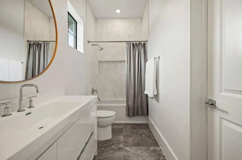 10211 Thistle Ridge Austin TX 78733