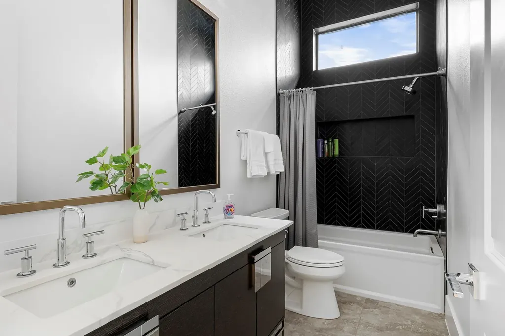 10211 Thistle Ridge Austin TX 78733