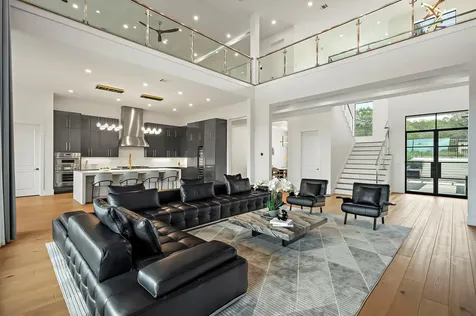 10211 Thistle Ridge Austin TX 78733