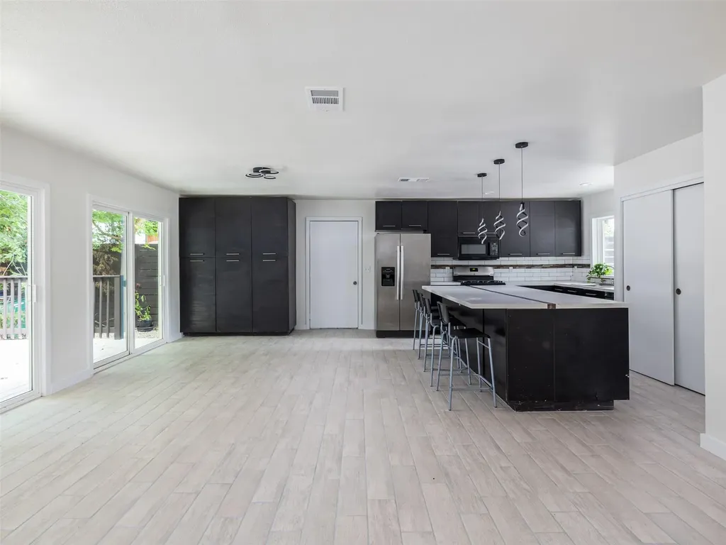 7207 Ellington Circle Austin TX 78724