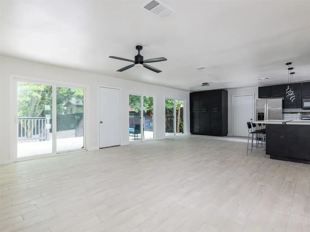 7207 Ellington Circle Austin TX 78724