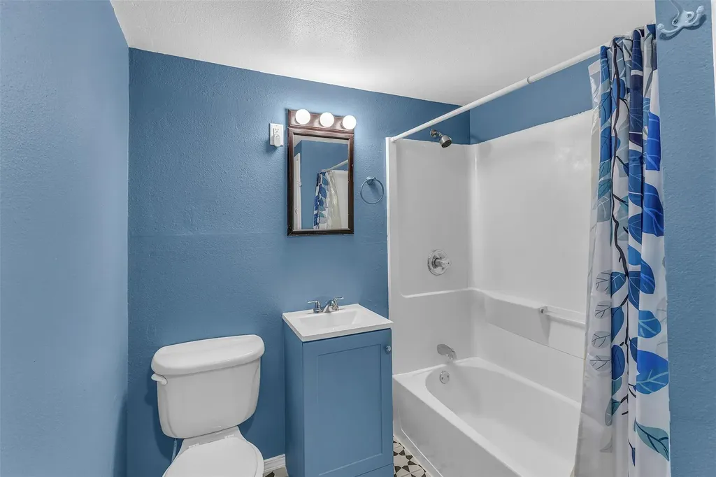 1002 Washburn Street Taylor TX 76574