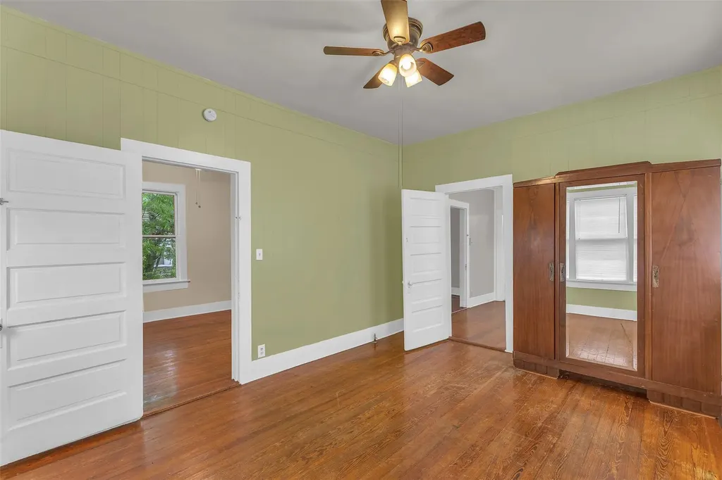 1002 Washburn Street Taylor TX 76574