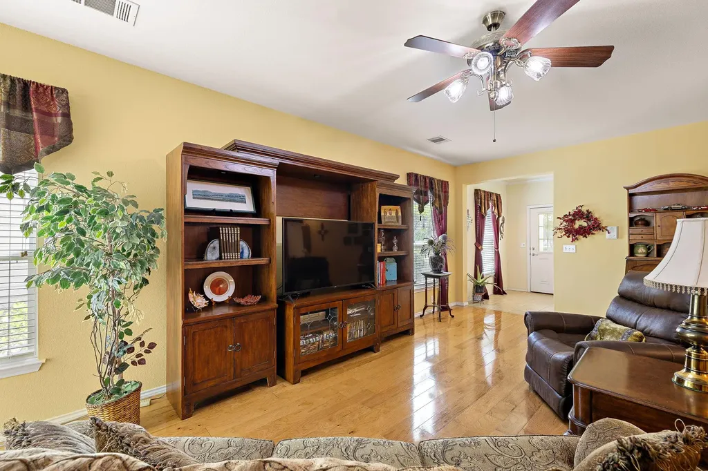 308 Portsmouth Drive Georgetown TX 78633