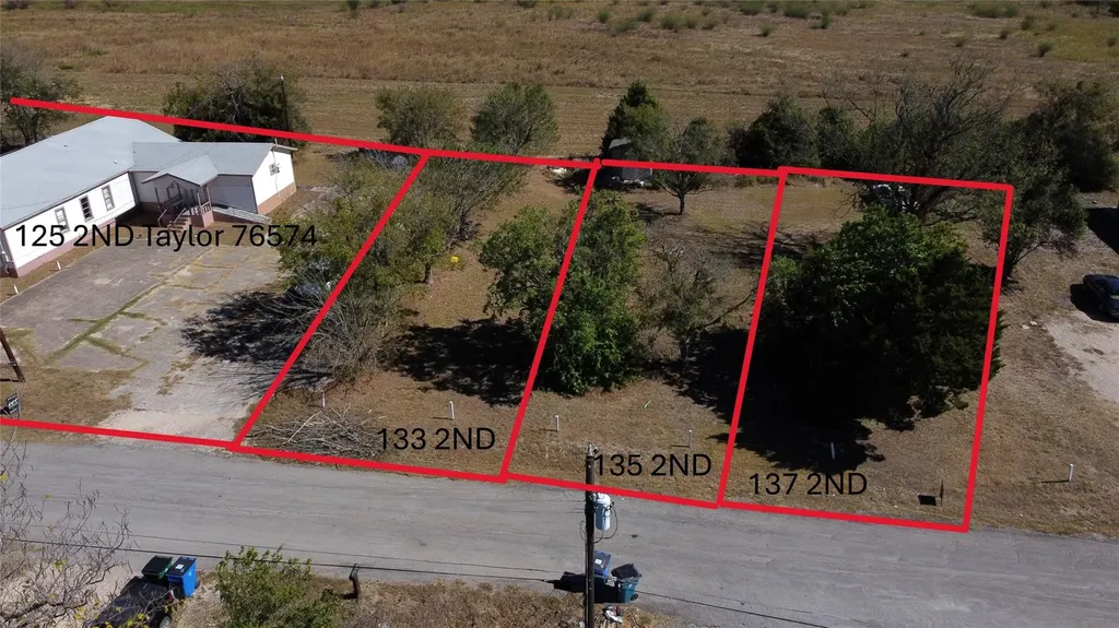 137 2nd Avenue Taylor TX 76574