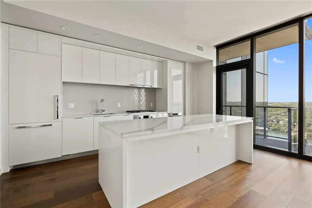 44 East Avenue Austin TX 78701