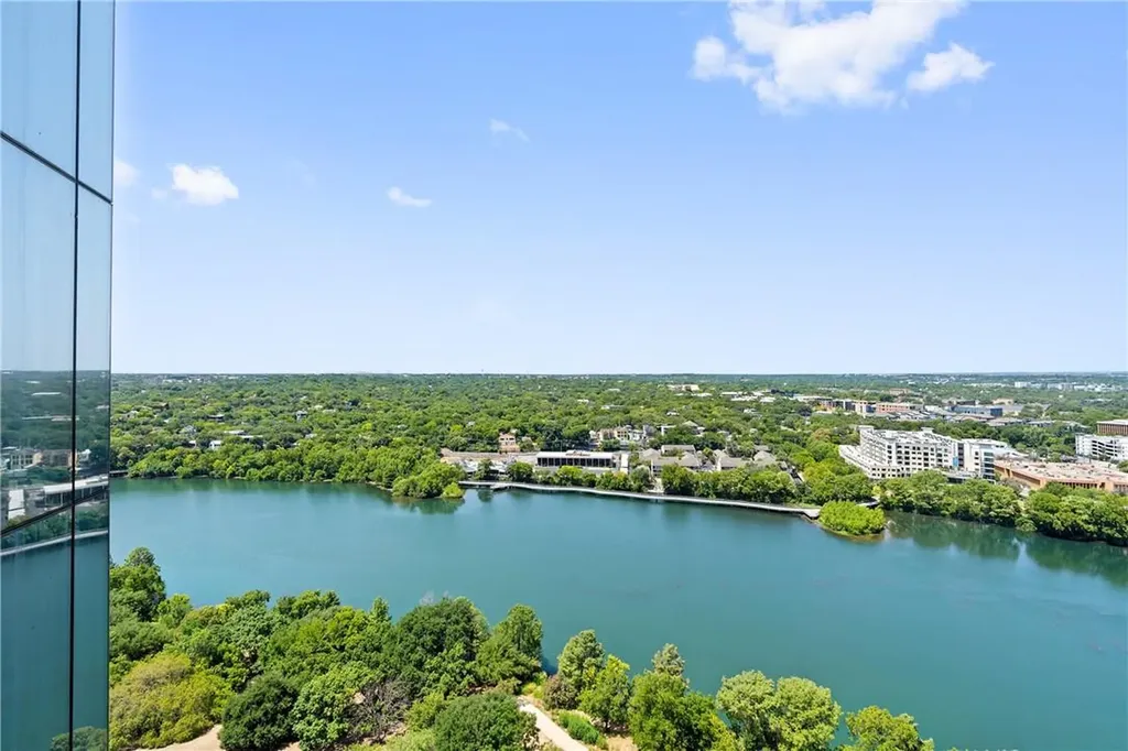 44 East Avenue Austin TX 78701