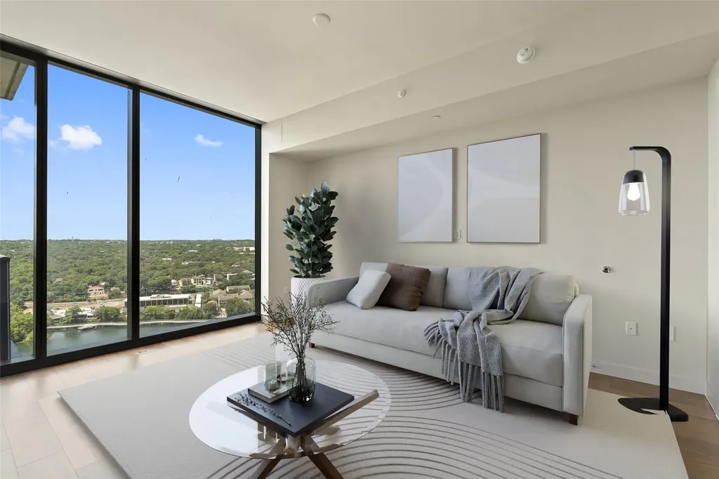 44 East Avenue Austin TX 78701