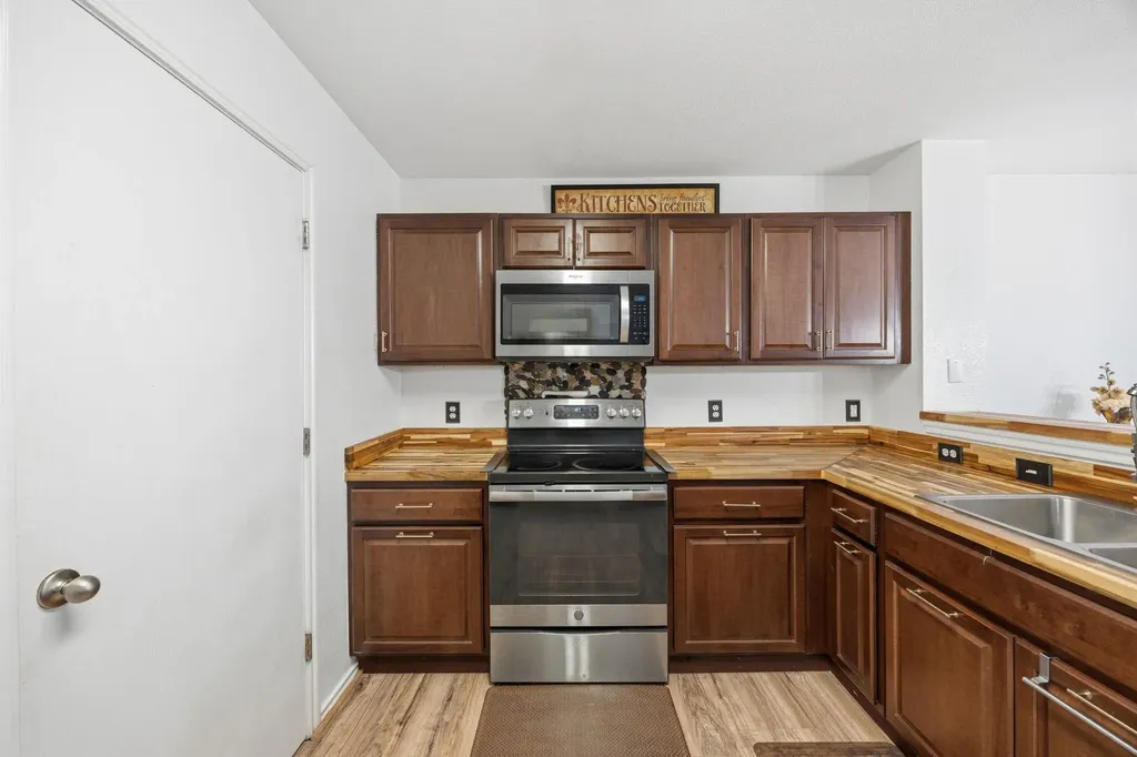 12952 Wedding Drive Manor TX 78653
