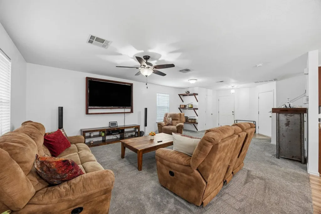 12952 Wedding Drive Manor TX 78653