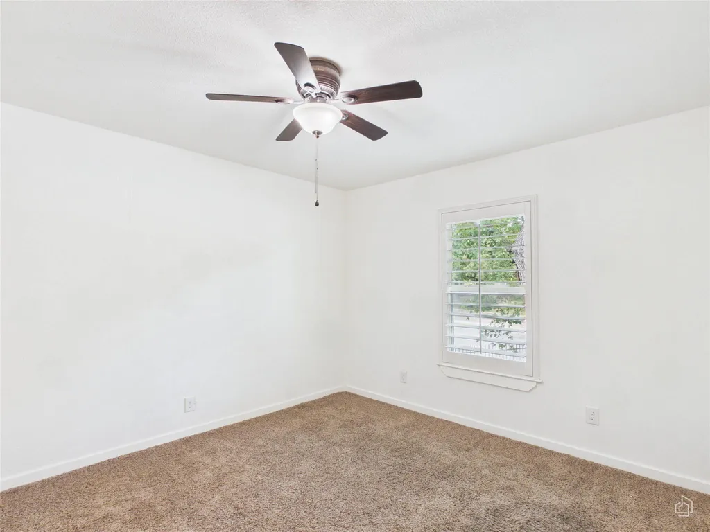 6211 Manor Road Austin TX 78723