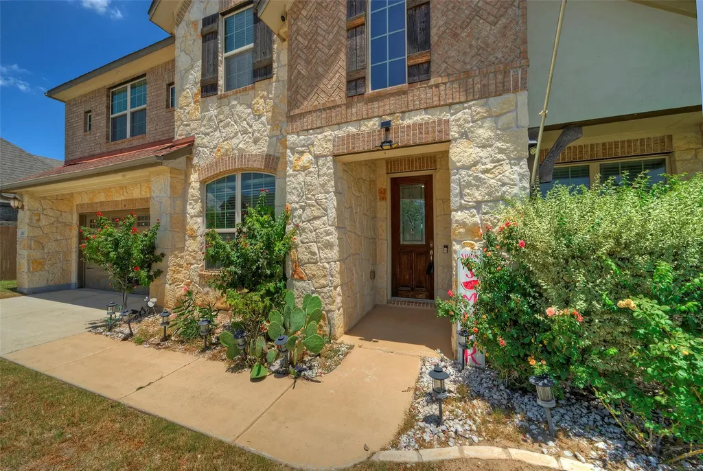 2260 Hat Bender Loop Round Rock TX 78664