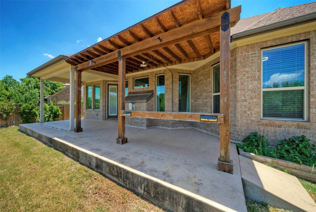 2260 Hat Bender Loop Round Rock TX 78664