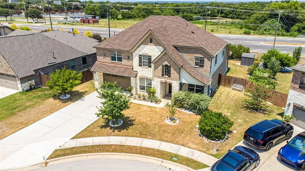 2260 Hat Bender Loop Round Rock TX 78664
