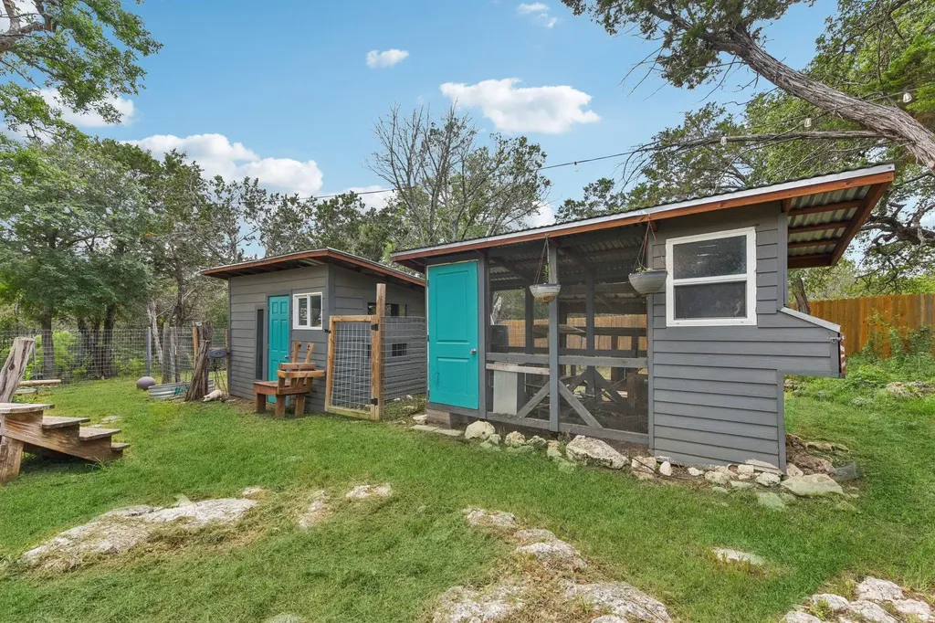 471 Turkey Drive Dripping Springs TX 78620
