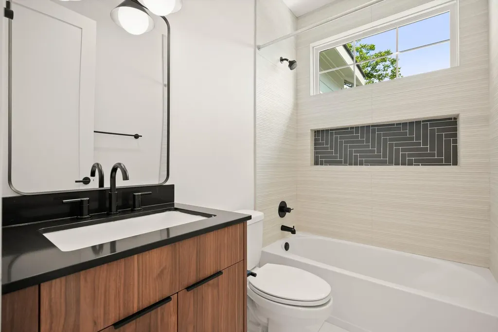 601 Vermont Road Austin TX 78702