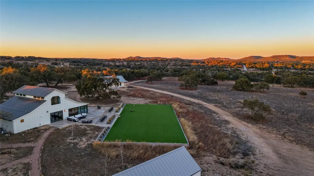 5999 Ranch Road 165 Blanco TX 78606