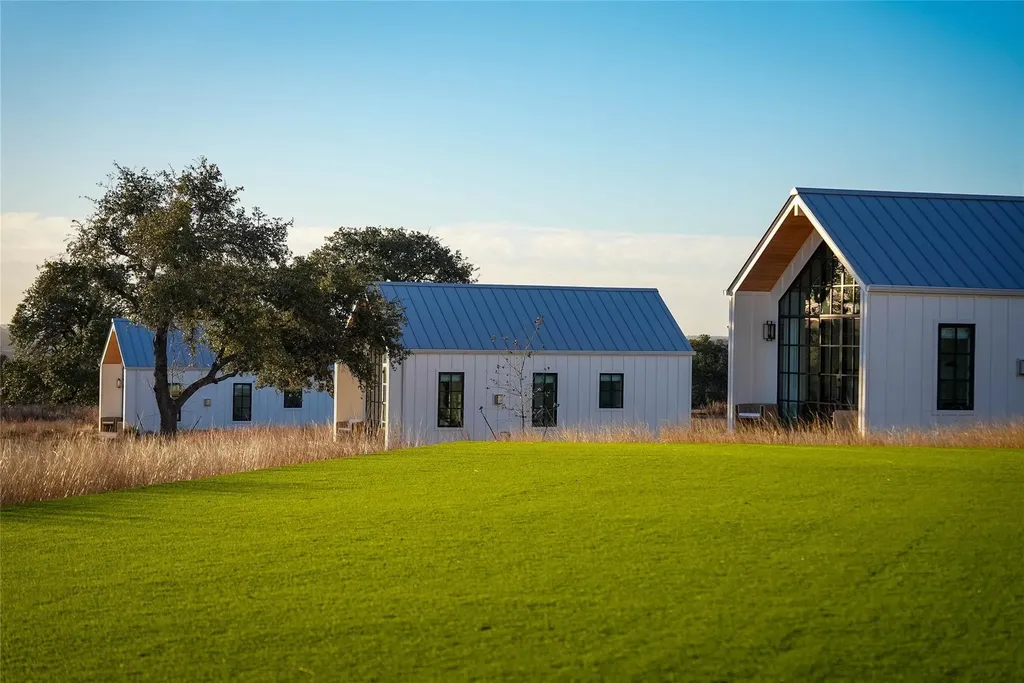 5999 Ranch Road 165 Blanco TX 78606