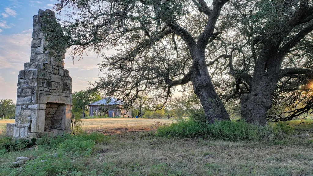 2562 County Road 2315 Lampasas TX 76550