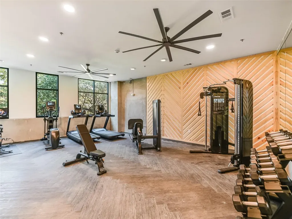 2500 Longview Street Austin TX 78705