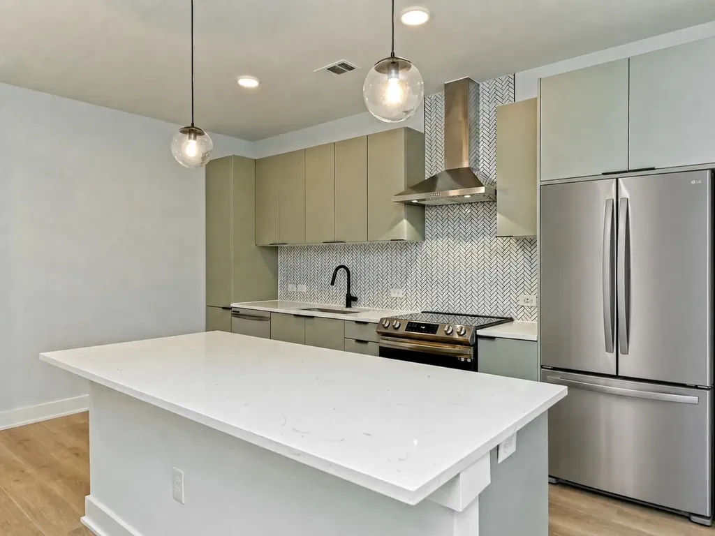 2500 Longview Street Austin TX 78705