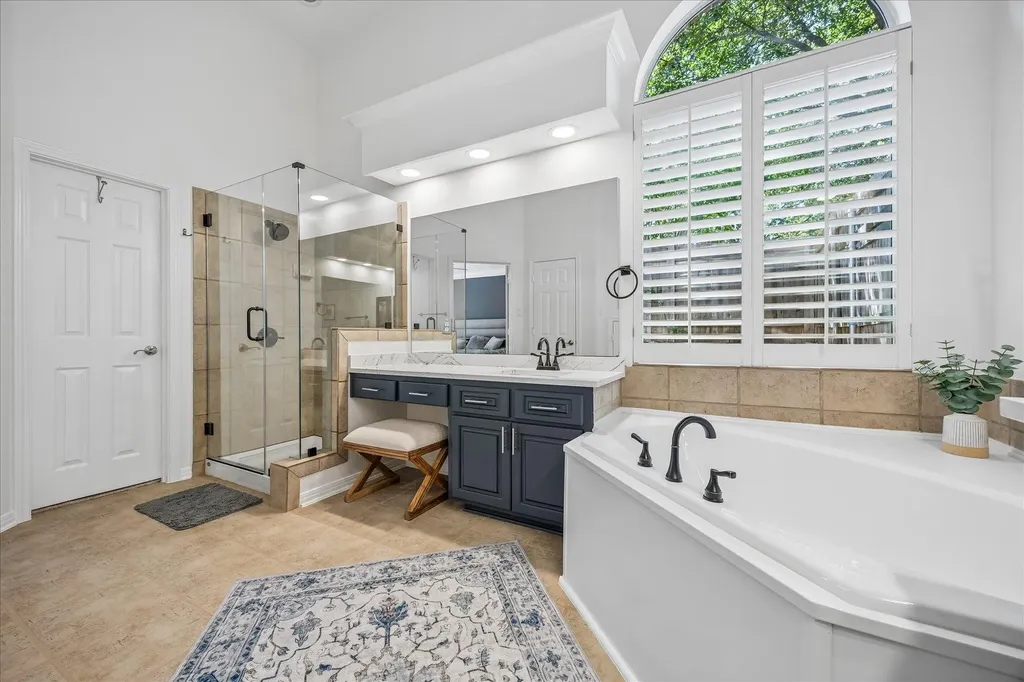 13000 Titus Court Austin TX 78732