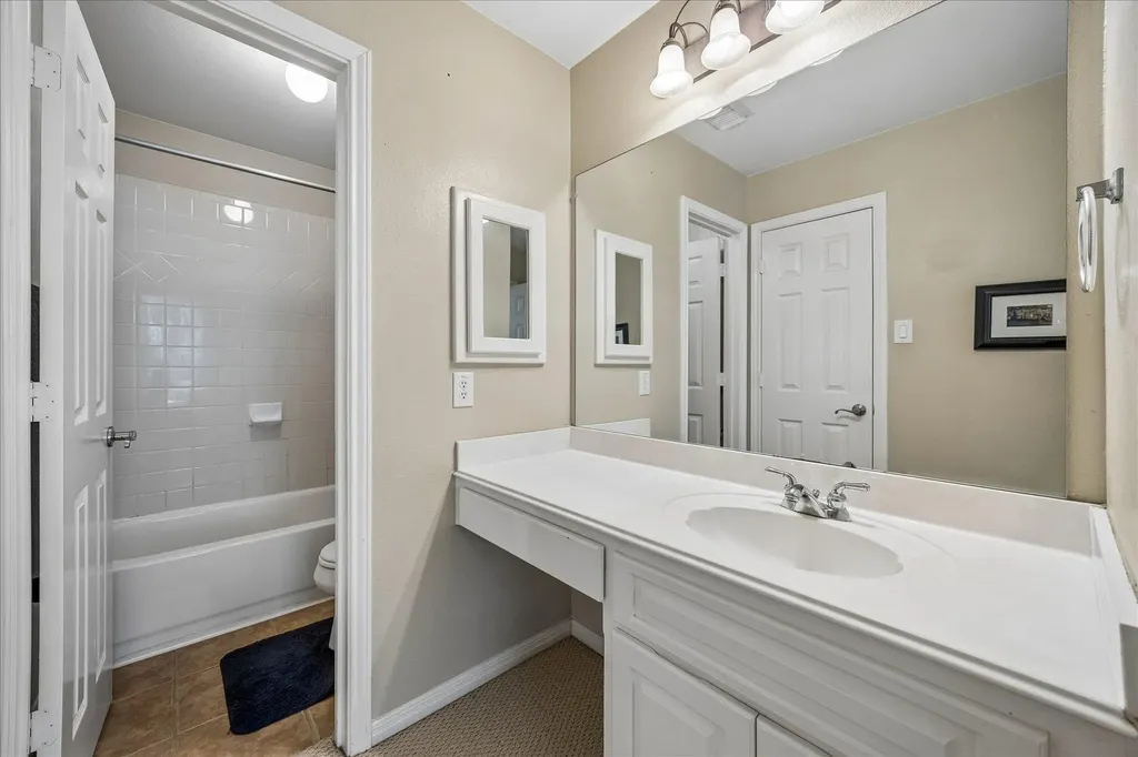 13000 Titus Court Austin TX 78732