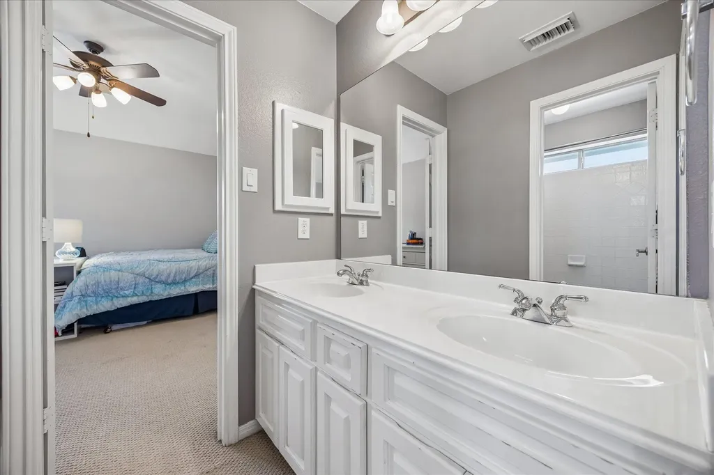 13000 Titus Court Austin TX 78732