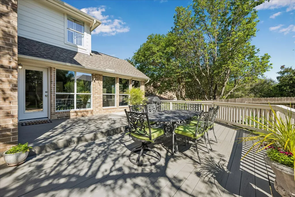 13000 Titus Court Austin TX 78732