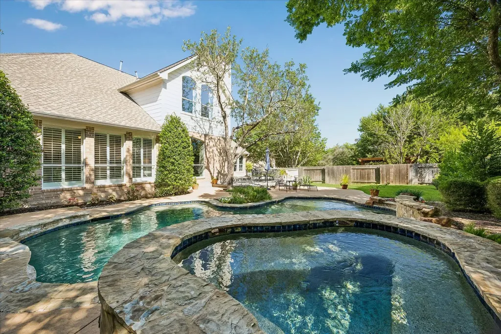 13000 Titus Court Austin TX 78732