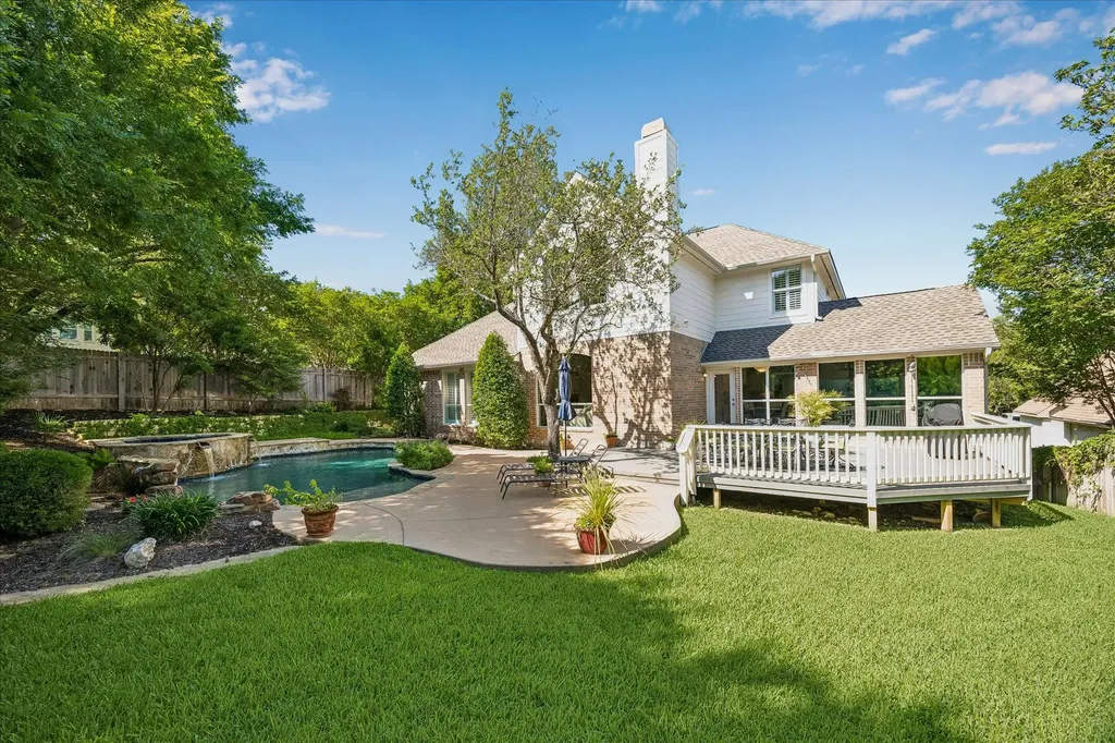 13000 Titus Court Austin TX 78732