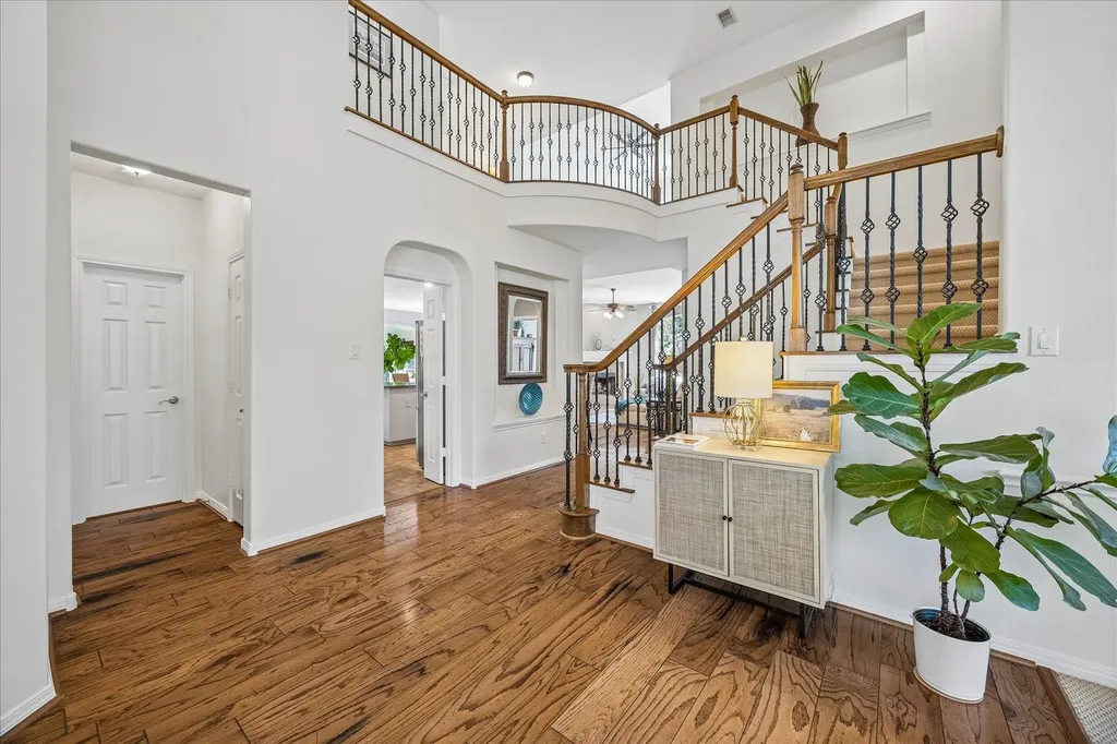 13000 Titus Court Austin TX 78732