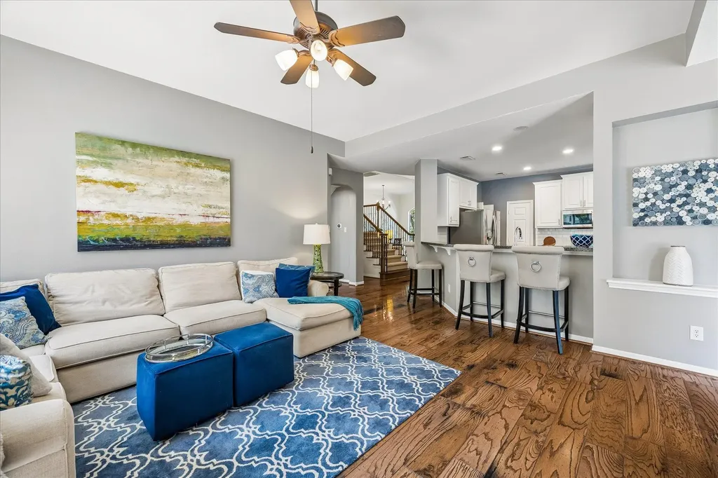 13000 Titus Court Austin TX 78732