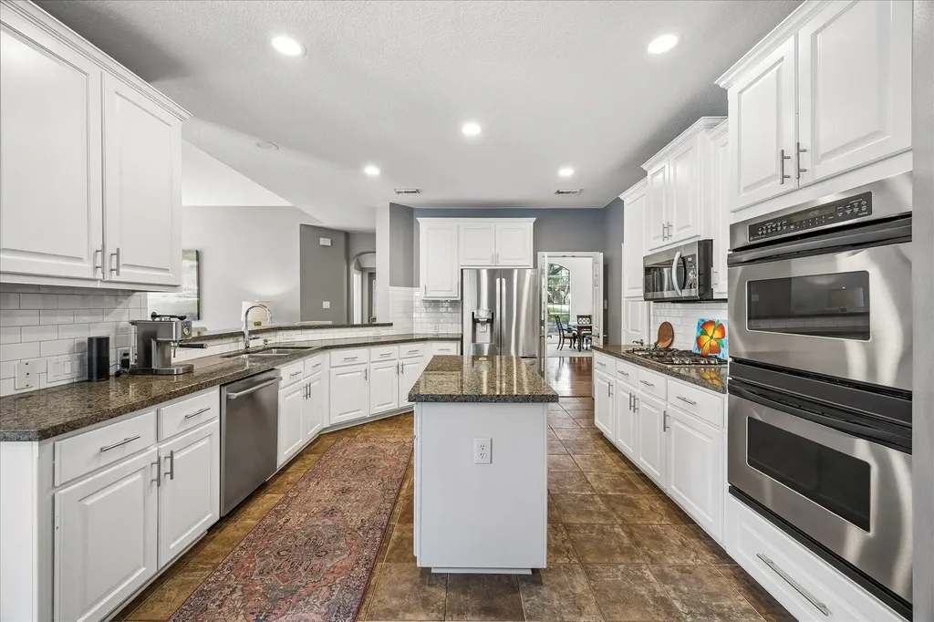 13000 Titus Court Austin TX 78732