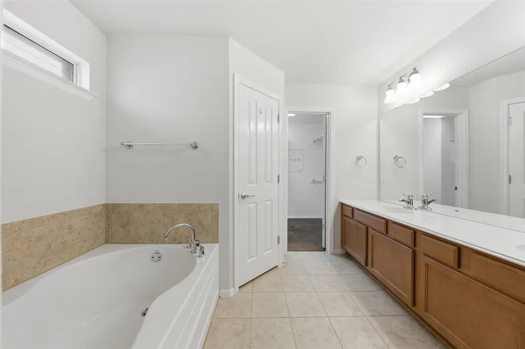 725 Kingfisher Lane Leander TX 78641