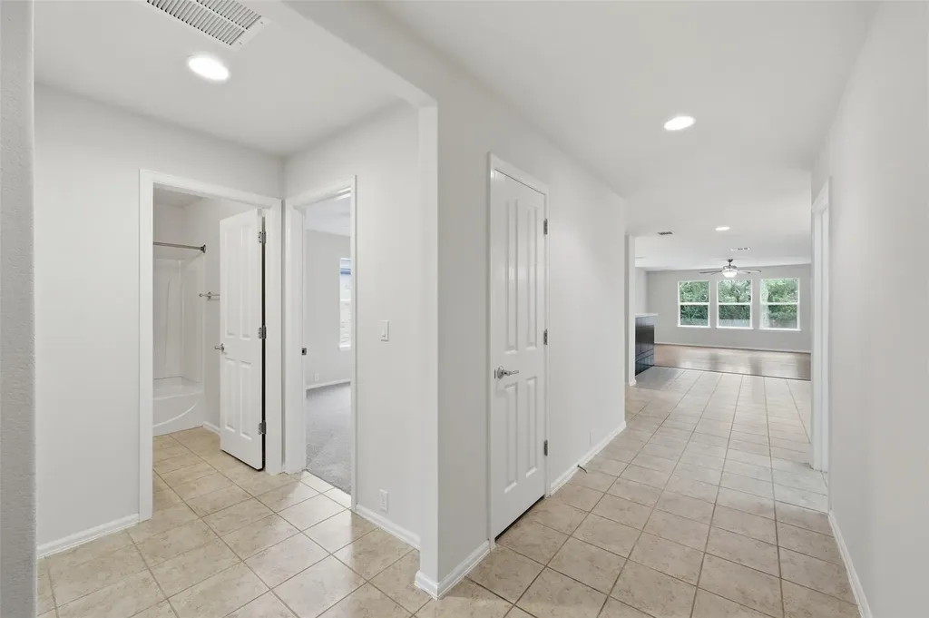 725 Kingfisher Lane Leander TX 78641