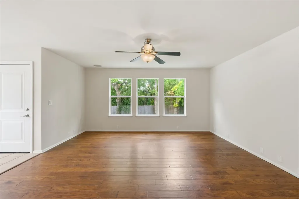 725 Kingfisher Lane Leander TX 78641